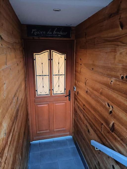 La Maison Du Bonheur Saint-Germain-Laval  エクステリア 写真
